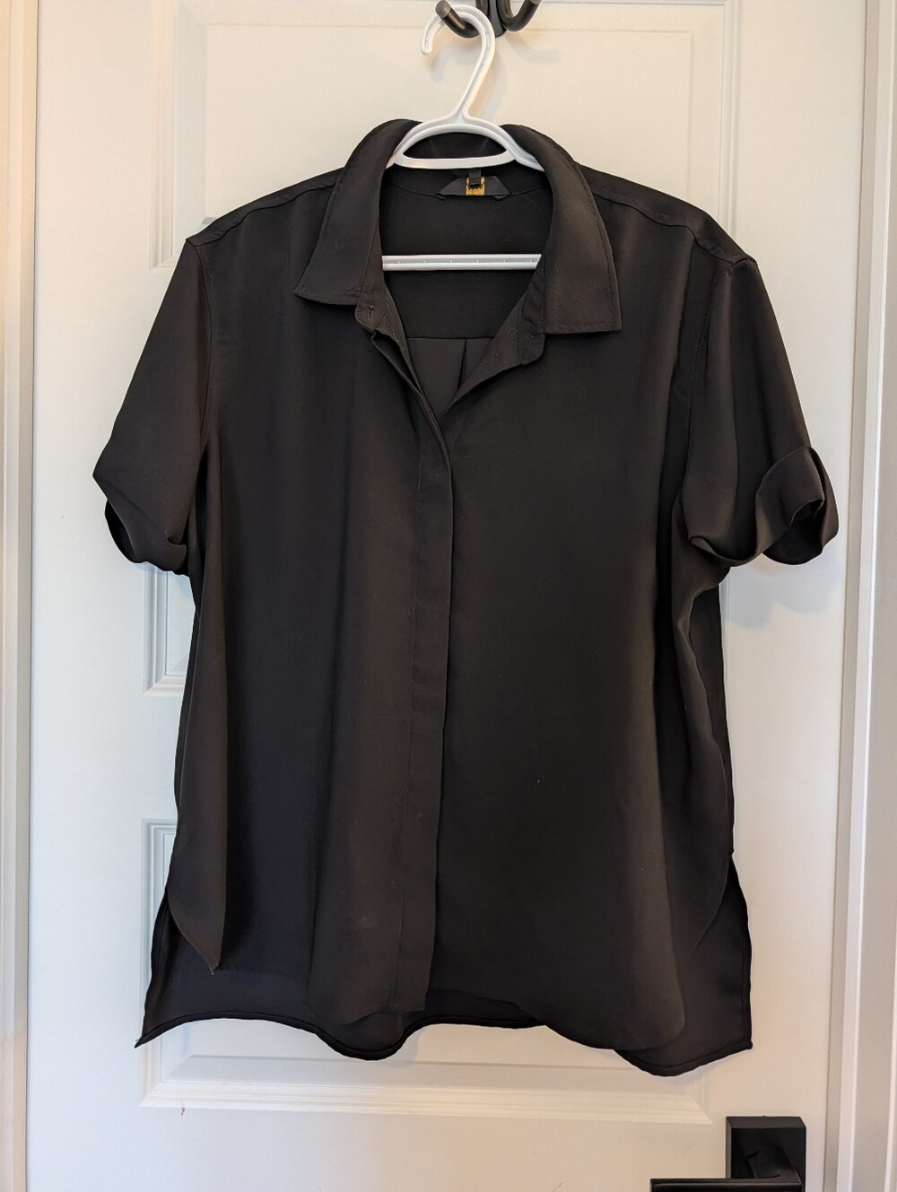 Short-Sleeve Button-Up Shirt — Black